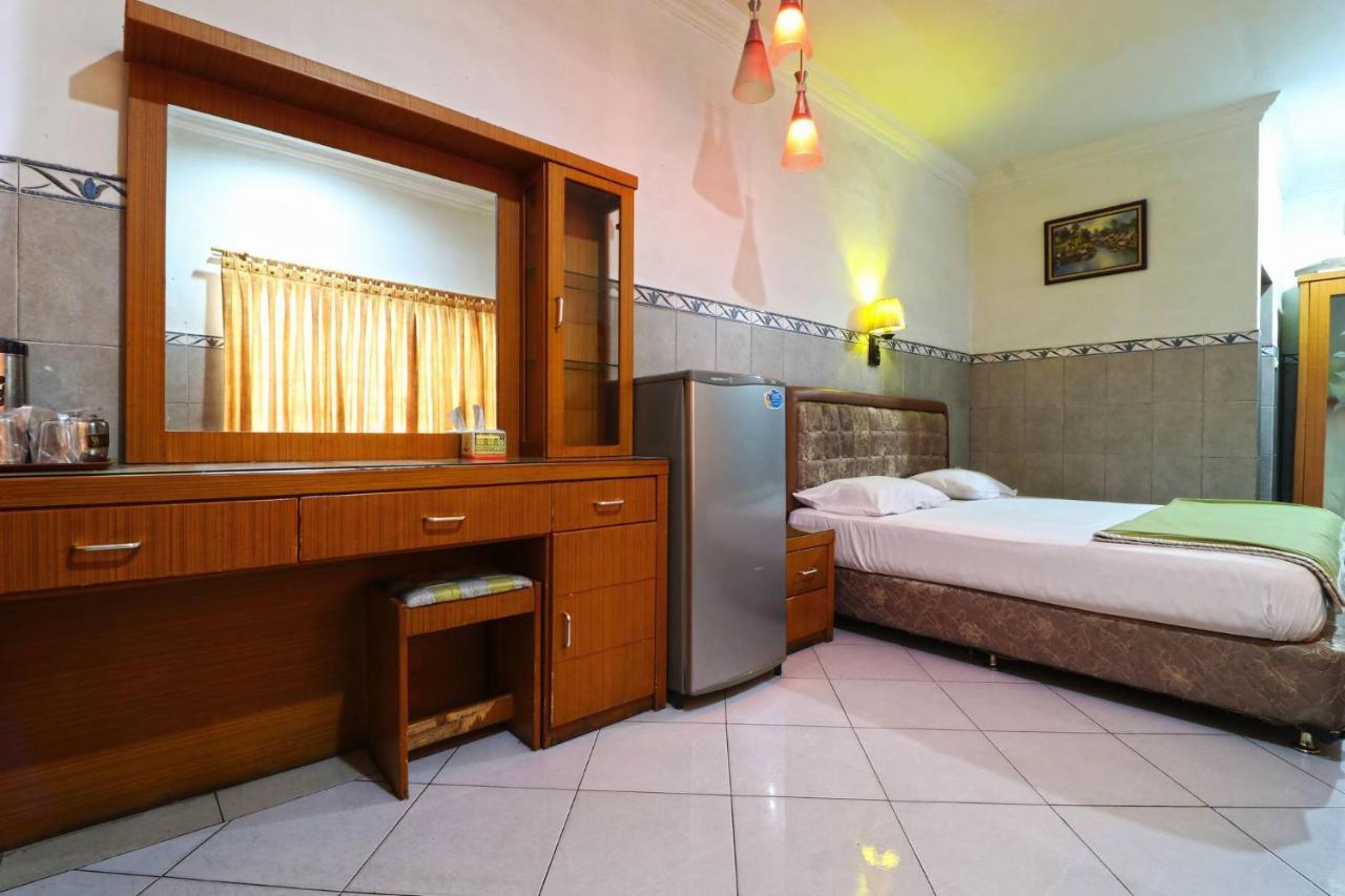 Hotel Melati Medan Exterior photo