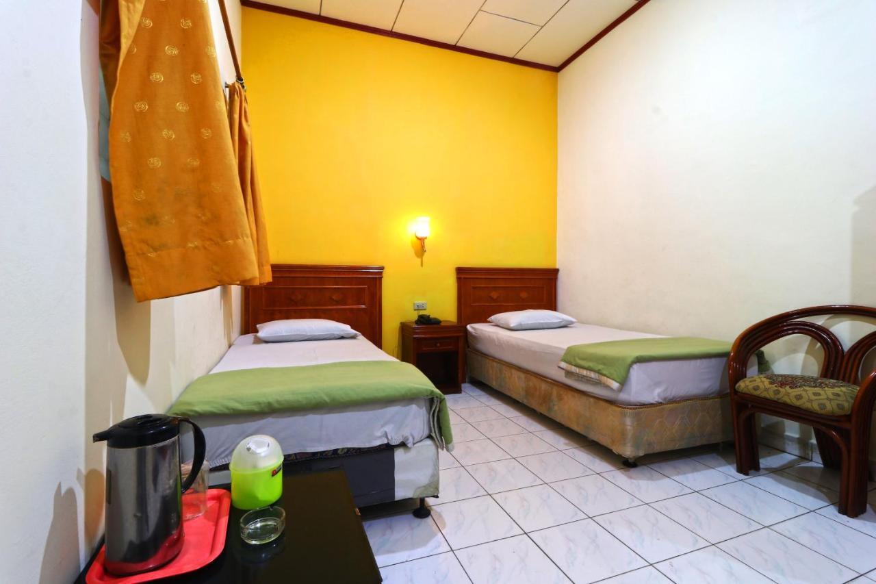 Hotel Melati Medan Exterior photo